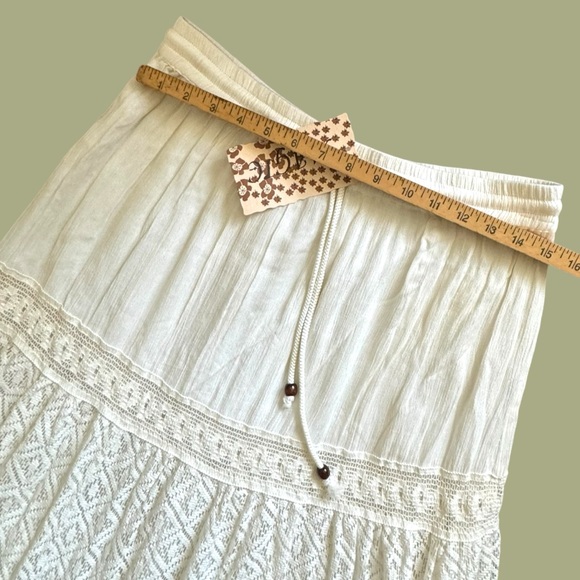 NWT boho Magic lace trim maxi skirt size large - Picture 9 of 11